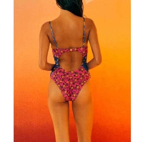 Farm Rio NWT Fruit Dots Bi Printed One Piece Swimsuit In Pink And Blue Size XL - Picture 2 of 14